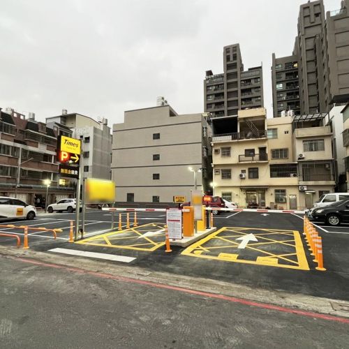 【高雄】Times 高雄文萊路停車場