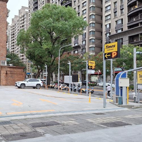 【新北】 Times 林口四維路停車場