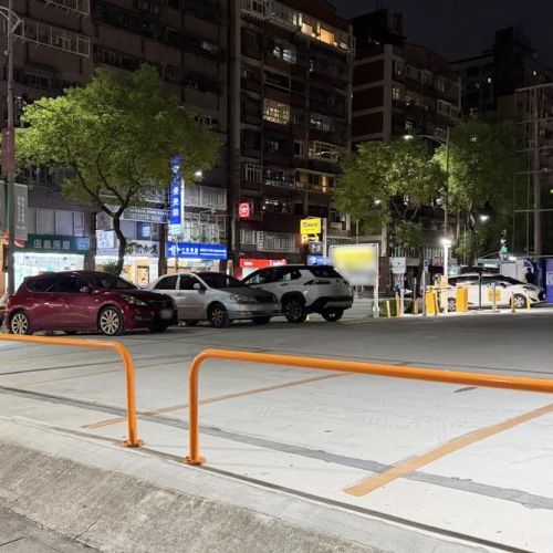 【新北】 Times 新莊中原昌平第2停車場