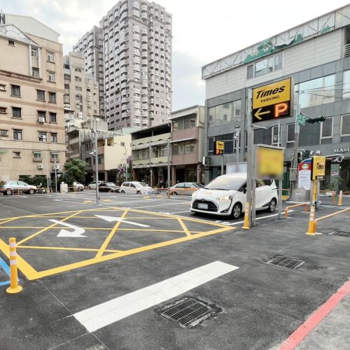 【高雄】 Times 高雄八德洛陽停車場