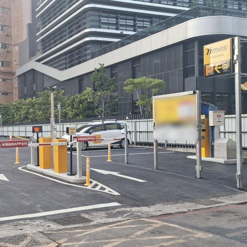 鄰近必比登美食【新北】Times 板橋中山路二段停車場